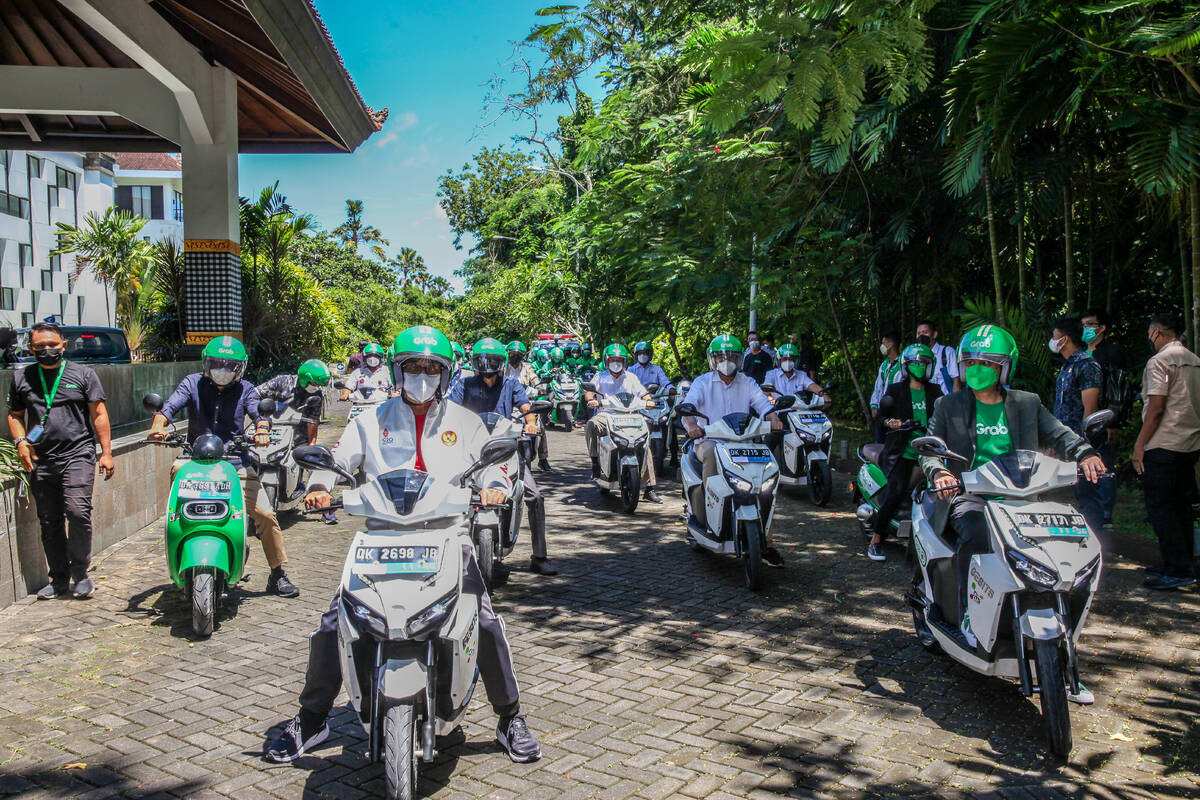 Konvoi Bebas Polusi Tandai Kolaborasi ITS Indonesia, WRI Indonesia, dan Grab untuk Dukung Presidensi G20 Indonesia di Bali